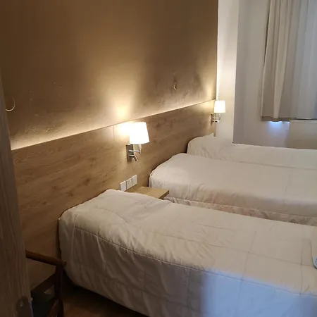 Ekali Hotel