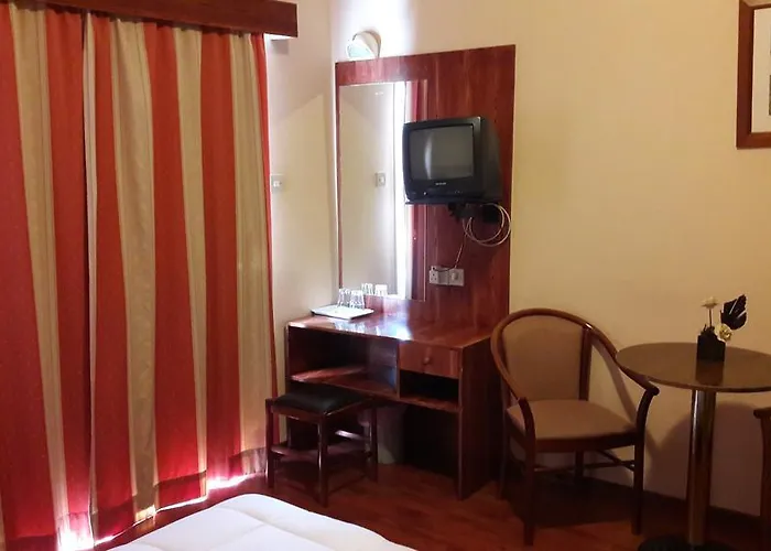 Ekali קאקופטריה